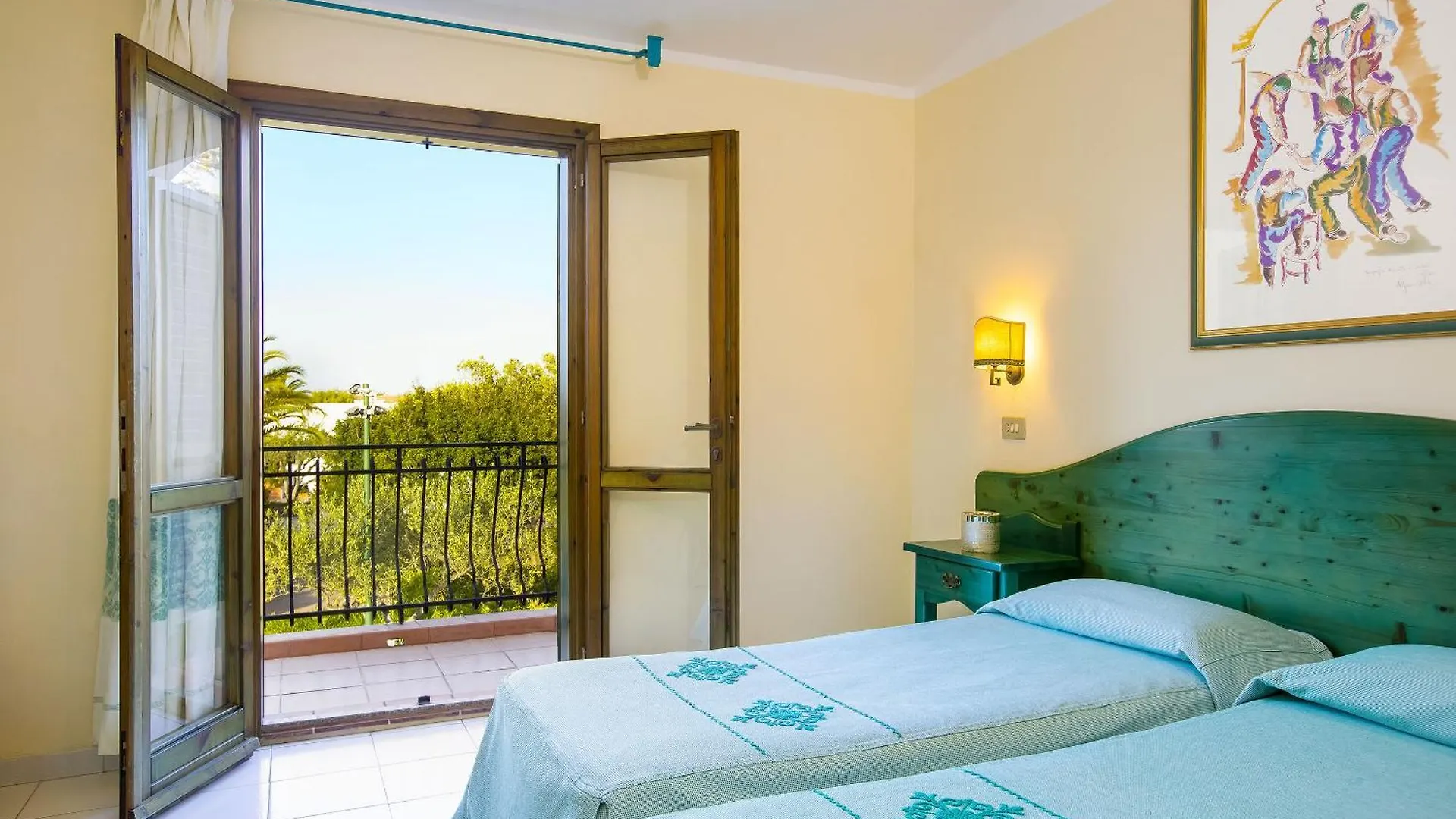 Alba Dorata Resort Cala Liberotto 4*,