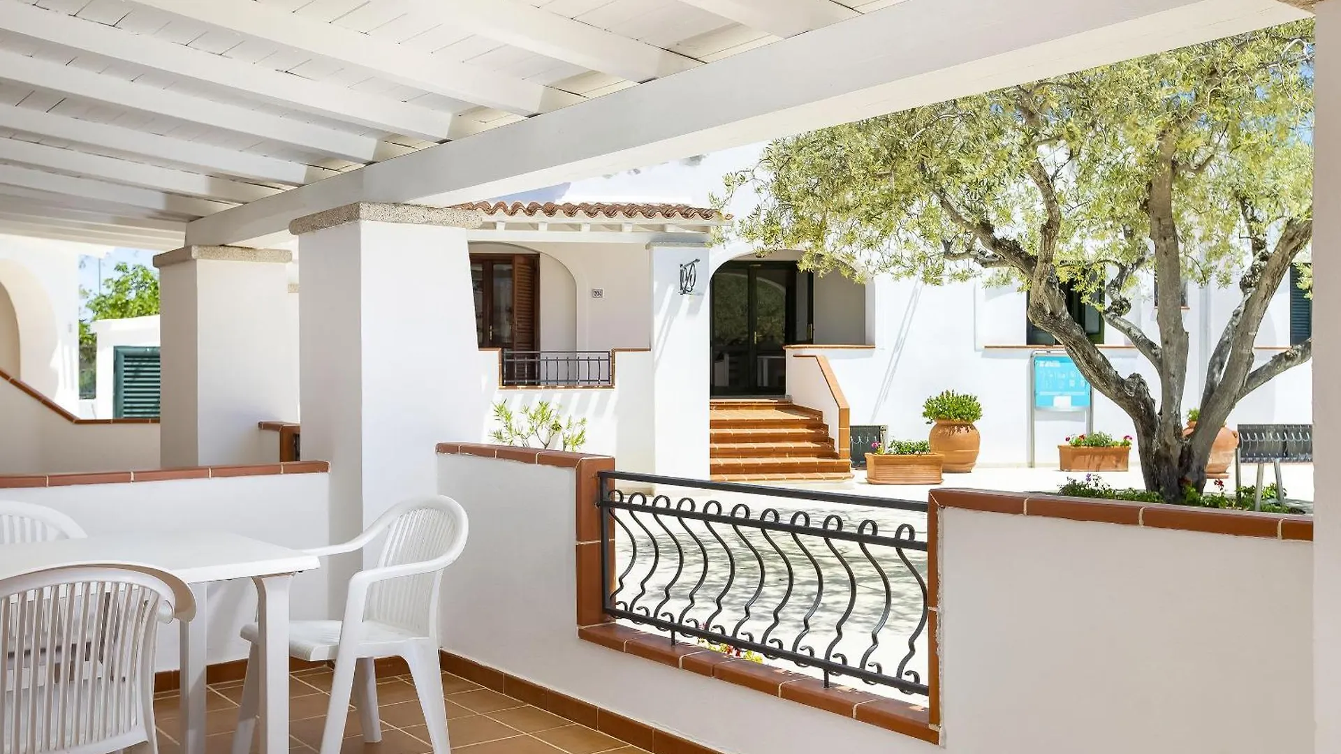 Alba Dorata Resort Cala Liberotto Tatil parkı